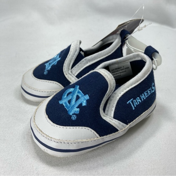 UNC Tarheels Slip-On Infant Shoes Size 3 Campus Footnotes - Picture 2 of 11
